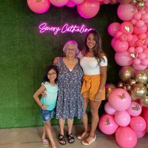 Meet your Posher, Crystal